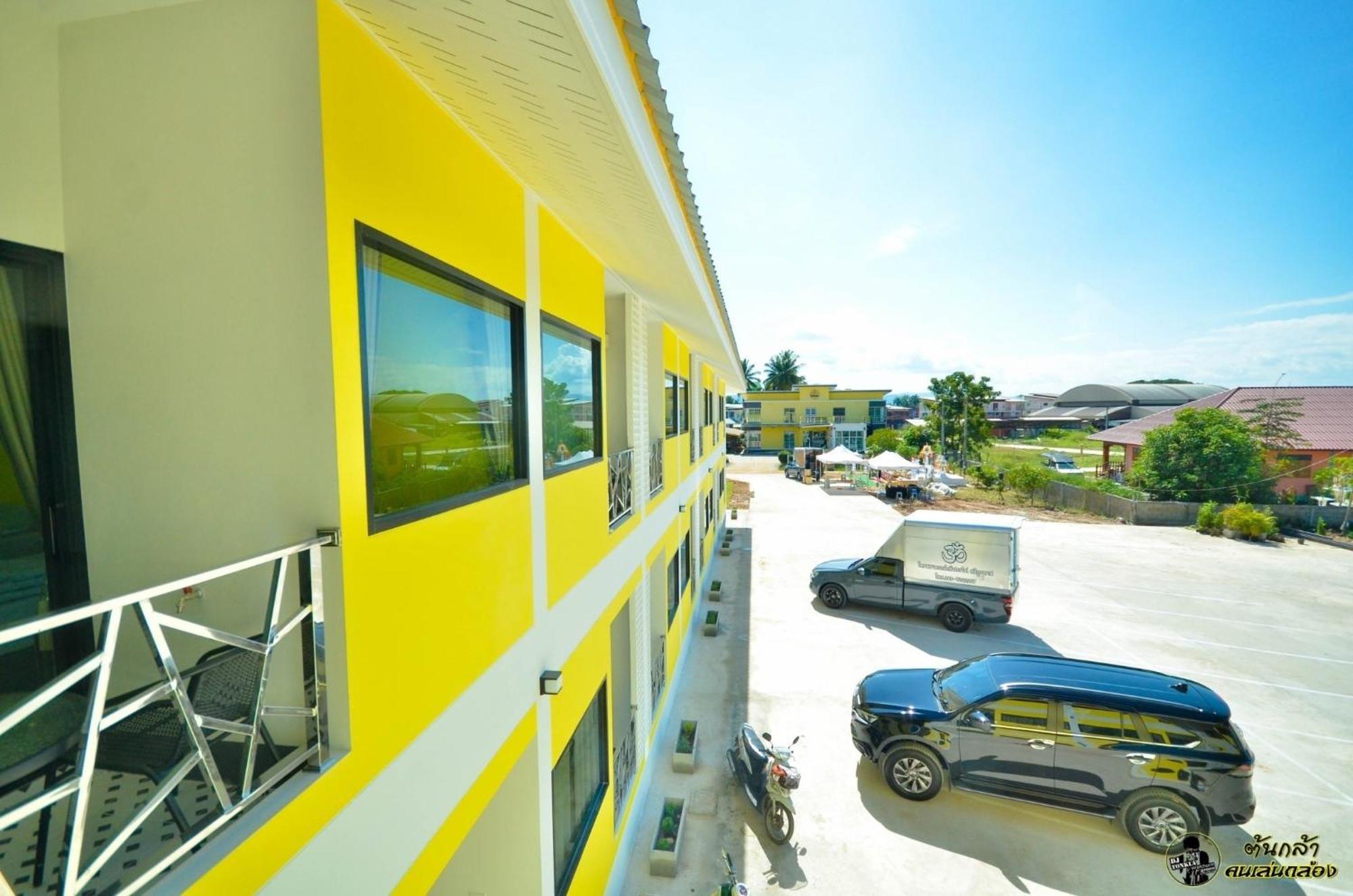 แอ่ว-ดีld Hotel&Residences Ngao Εξωτερικό φωτογραφία