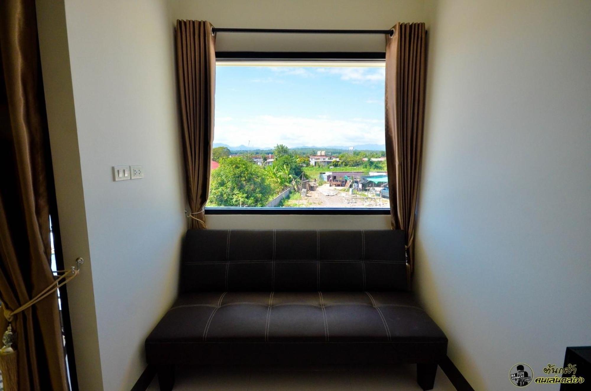 แอ่ว-ดีld Hotel&Residences Ngao Εξωτερικό φωτογραφία