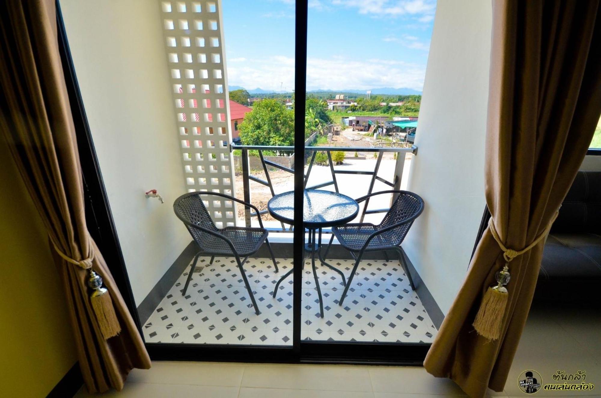 แอ่ว-ดีld Hotel&Residences Ngao Εξωτερικό φωτογραφία